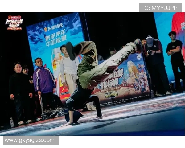 广州街舞队荣登全国街舞力量排行榜第十名展现实力与风采 广州街舞队荣登全国街舞力量排行榜第十名展现实力与风采