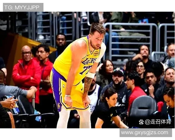 2007年NBA季后赛火箭对爵士首轮激战回顾与精彩瞬间分析 2007年NBA季后赛火箭对爵士首轮激战回顾与精彩瞬间分析