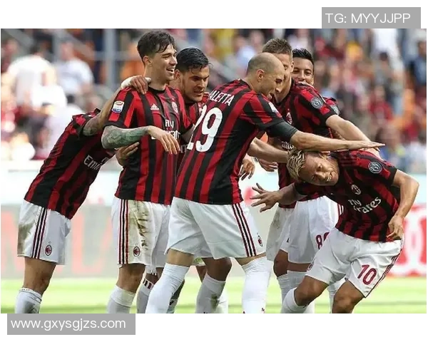 AC米兰与国际米兰巅峰对决谁将赢得米兰德比的荣耀与胜利 AC米兰与国际米兰巅峰对决谁将赢得米兰德比的荣耀与胜利